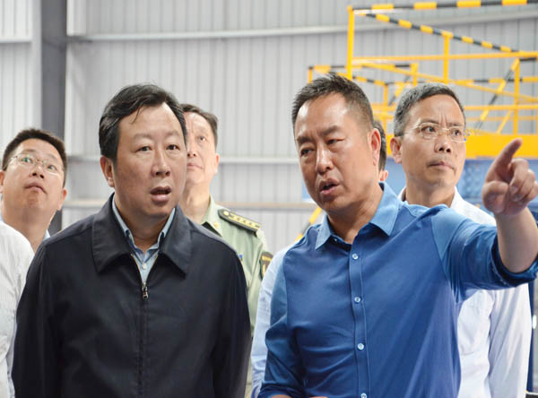 咸宁市委书记、市长参观BG大游集团